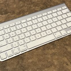 Apple Wireless Keyboard