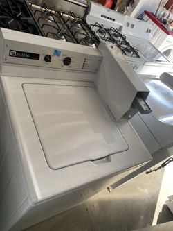 Lavadora Maytag comercial