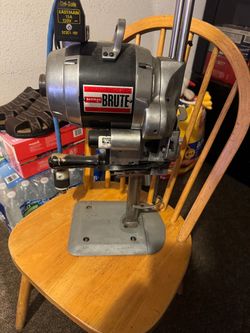 Eastman Brute Round Knife Fabric Cutting Machine