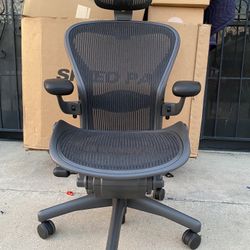 Brand New Herman Miller Aeron Office Chair Size b