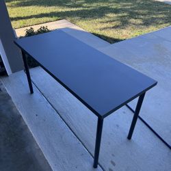 Office Desk - Grey With Black Legs 