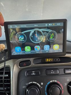 Android portable Stereo touchscreen carplay ready & android $40