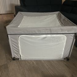 Dog play pen