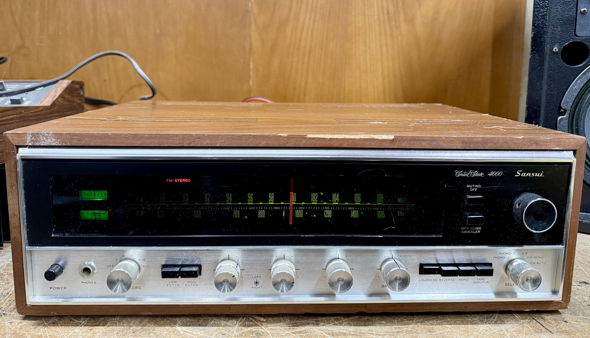 Vintage Sansui Solid State stereo receiver Model 4000