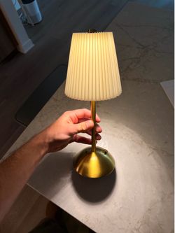 USB CHARGING TOUCH LAMPS