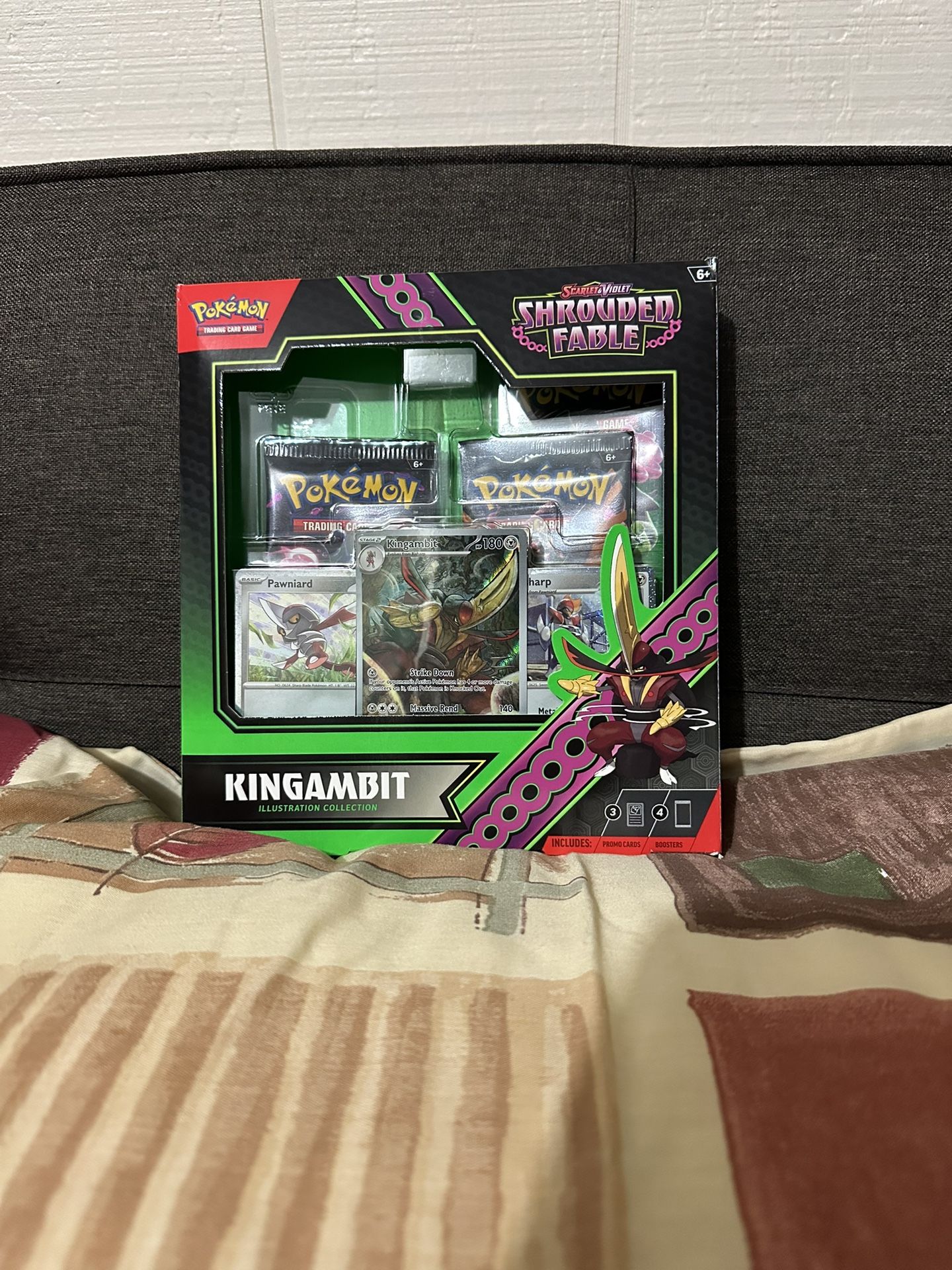 Pokemon TCG Shrouded Fable Kingambit Collection