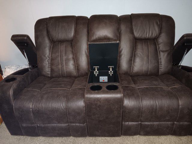 Brand New Couch And Loveseat 