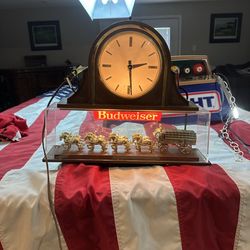 Budweiser Clydesdale clock