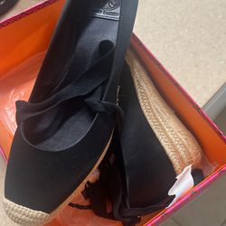 Tory Burch New Black Tie UPS