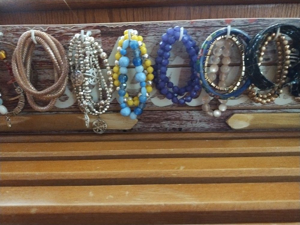 Jewelry Holder Bracelet
