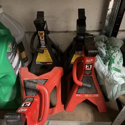BIG RED CAR JACK STANDS