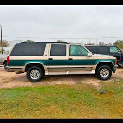 1996 Gas Chevrolet Suburban