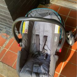 Graco Car Seat And Stroller 