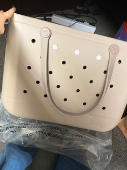 Bogg bag in Mushroom Color