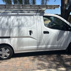 Nissan NV 200 /2.0 Engine Model 2017