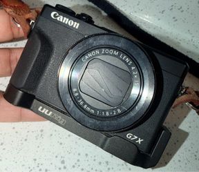 Used Bundle Canon G7X III Compact Digital Camera