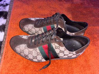 Gucci GG Canvas Low-Top Sneakers