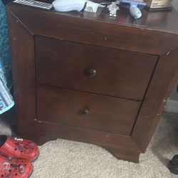 Small Nightstand/Dresser