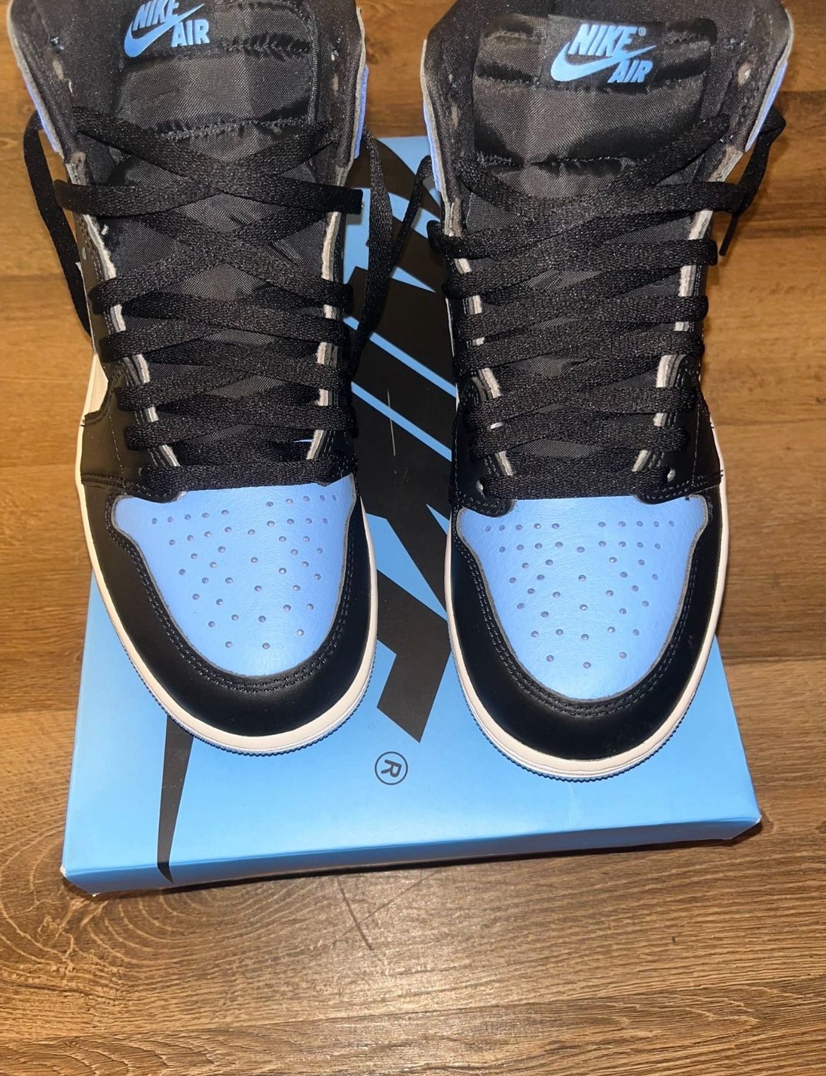 Jordan 1 Unc