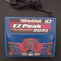 TRAXXAS EZ-PEAK DUAL CHARGER