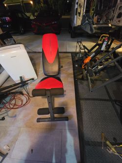 Weight bench