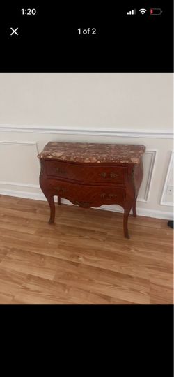 Bombay Chest