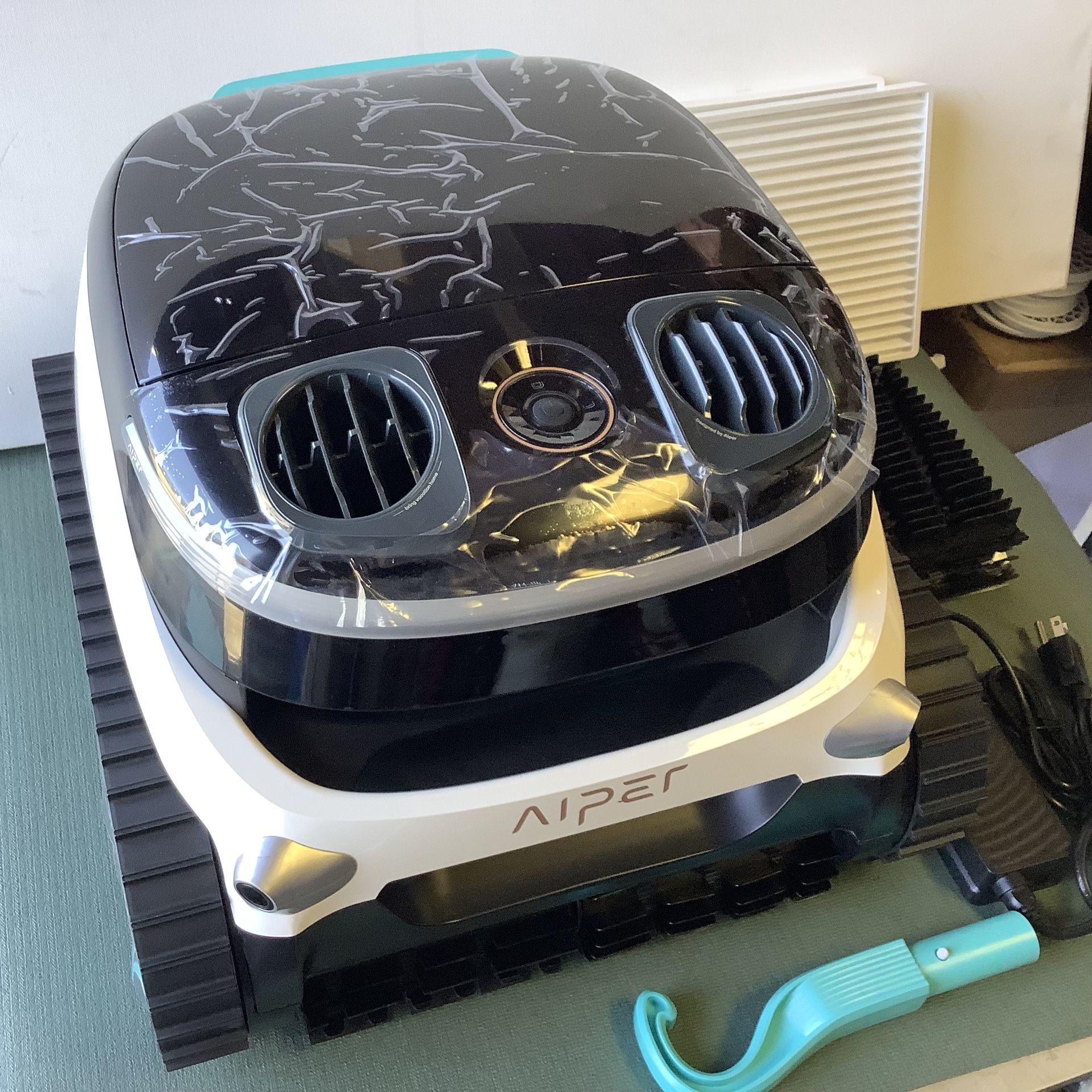 Aiper Pool Vacuum