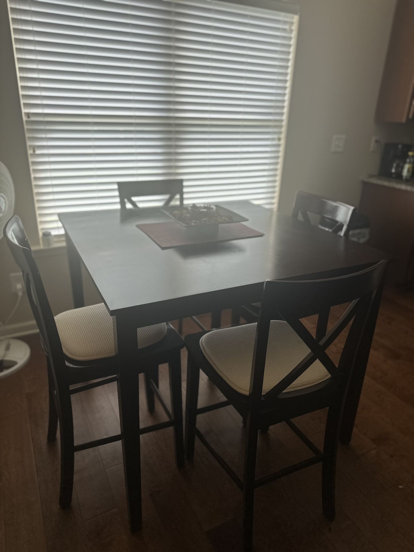 Counter Height Table With Chairs $150 OBO