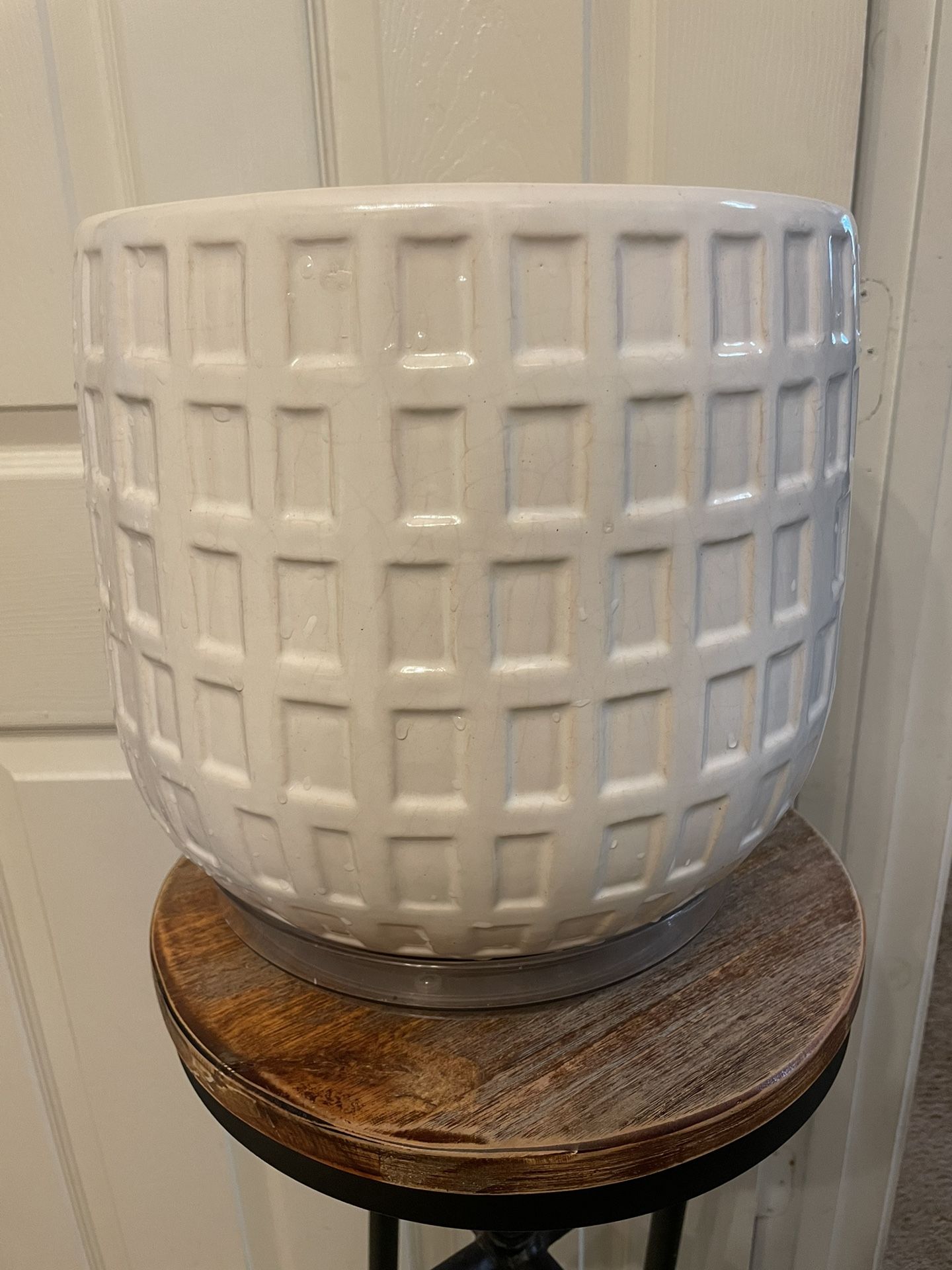 $20 | Large | Beautiful Decorative Ceramic Planter | 11” Wide 11” Tall | Cache Pot, No Drainage