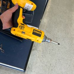 Dewalt Drywall Screwdriver 
