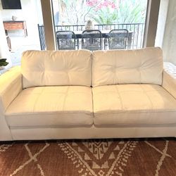 2 White Couches