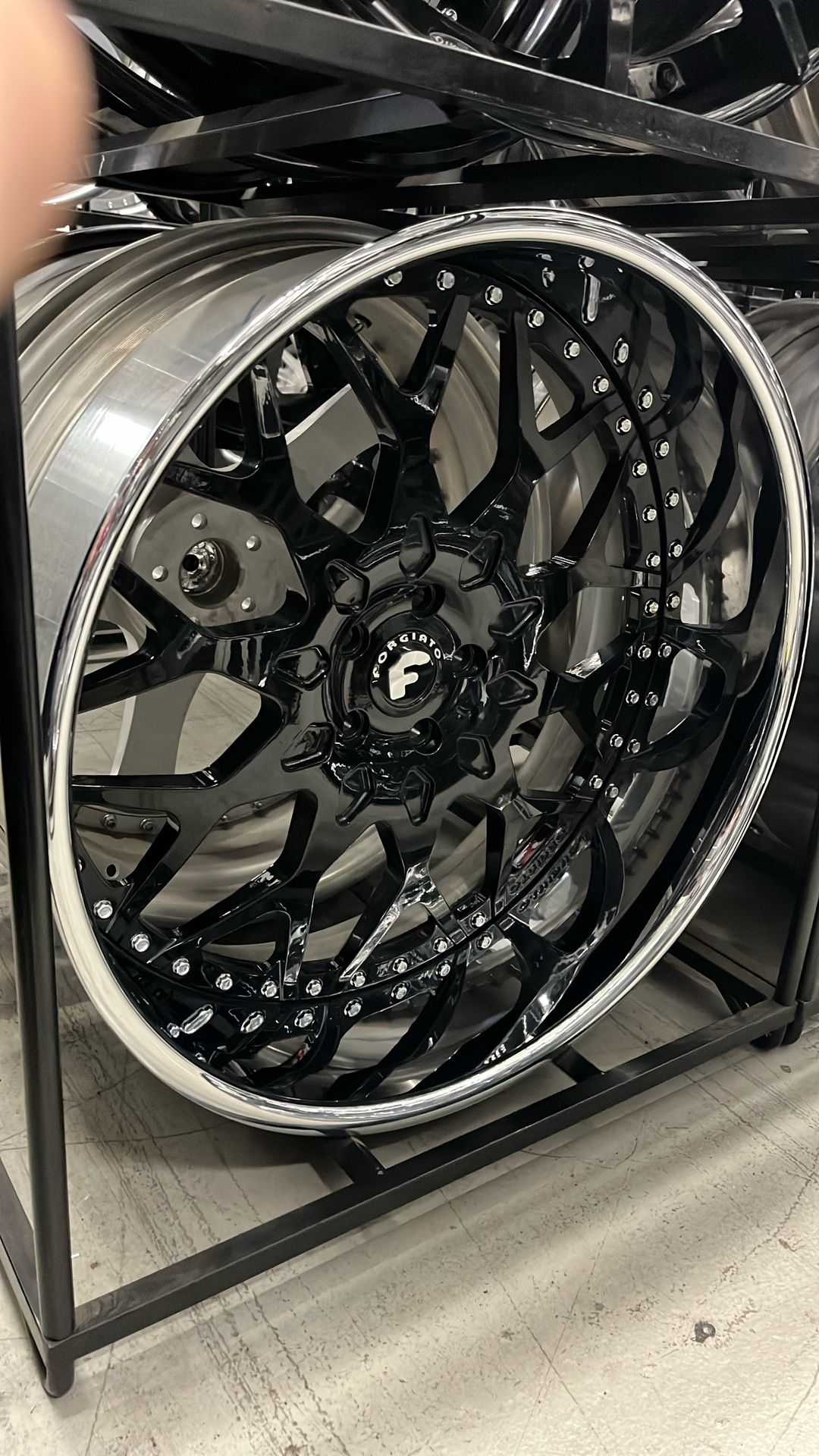 24” Forgiato Niddo 