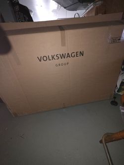 Brand New Atlas Cross Sport Front Windshield!