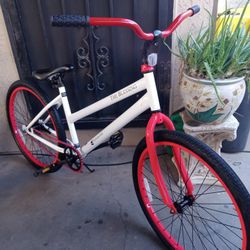 24 In Bike VERY GOOD CONDITION TIRES SIZE 24 READY FOR RIDE 