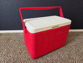 Coleman Cooler - Red