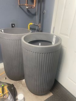 Set of 2 Large Tall Ribbed Planters