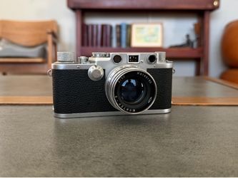 Leica IIIf w/leather case
