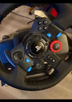 Logitech G29 steering wheel