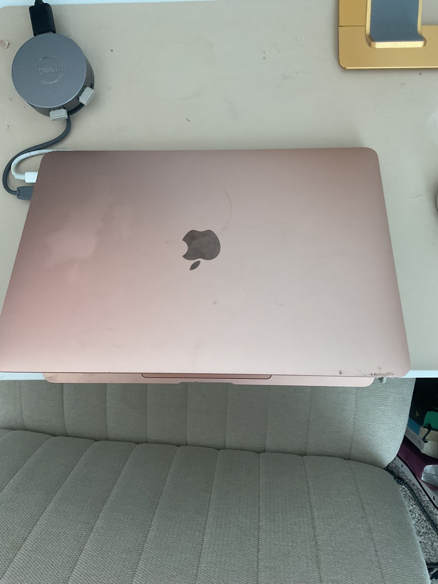 Rose gold MacBook Air 2020