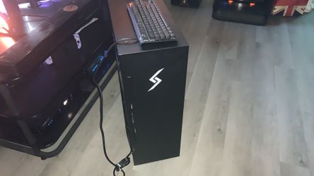 Digital Storm Aventum 3 Custom Gaming PC