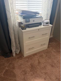 File Cabinet 2 Dresser with Lock and Key (Used)