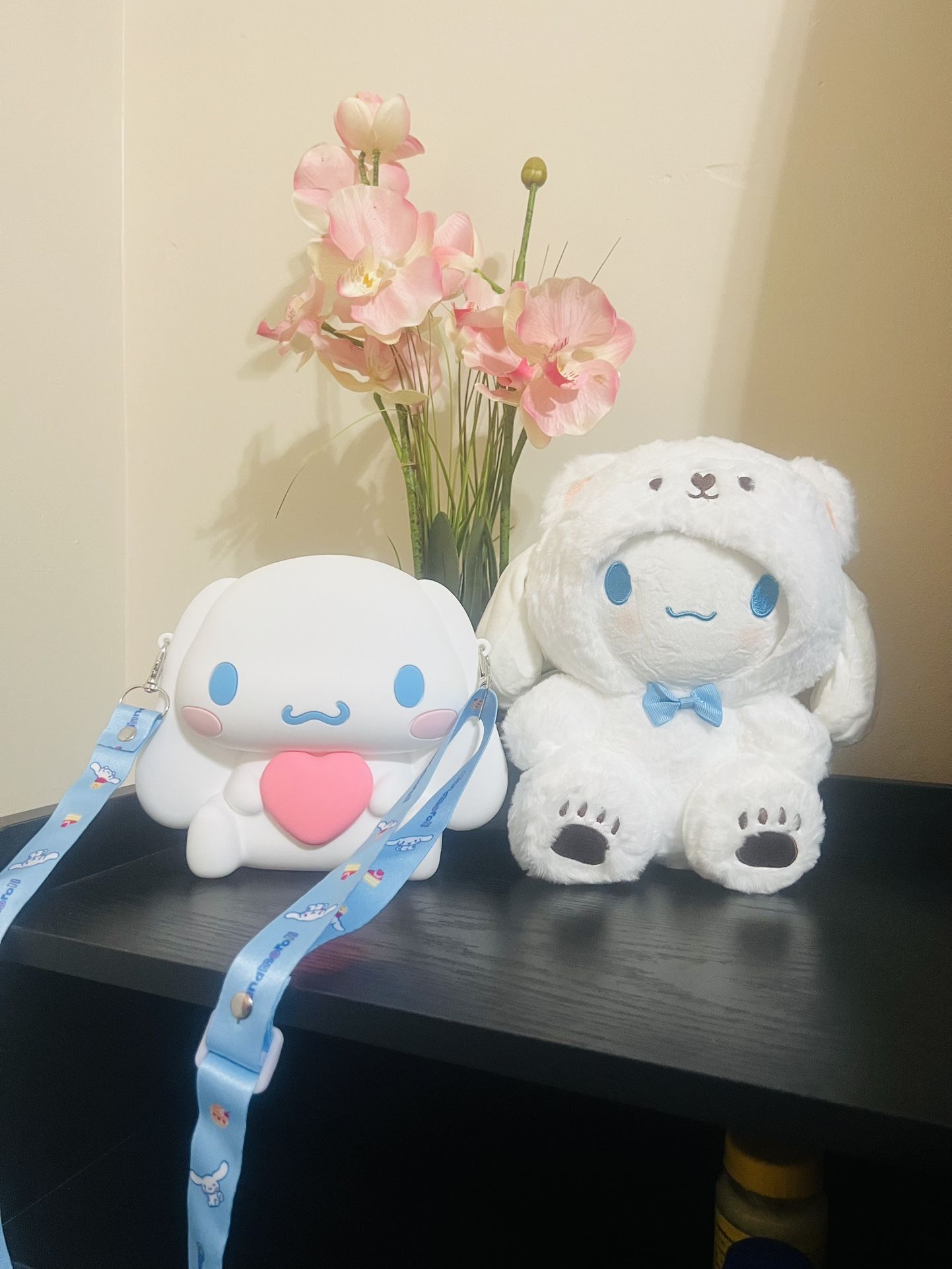 Cinnamon roll gift bundle