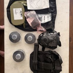 New Avon FM50 Gas Mask (small)