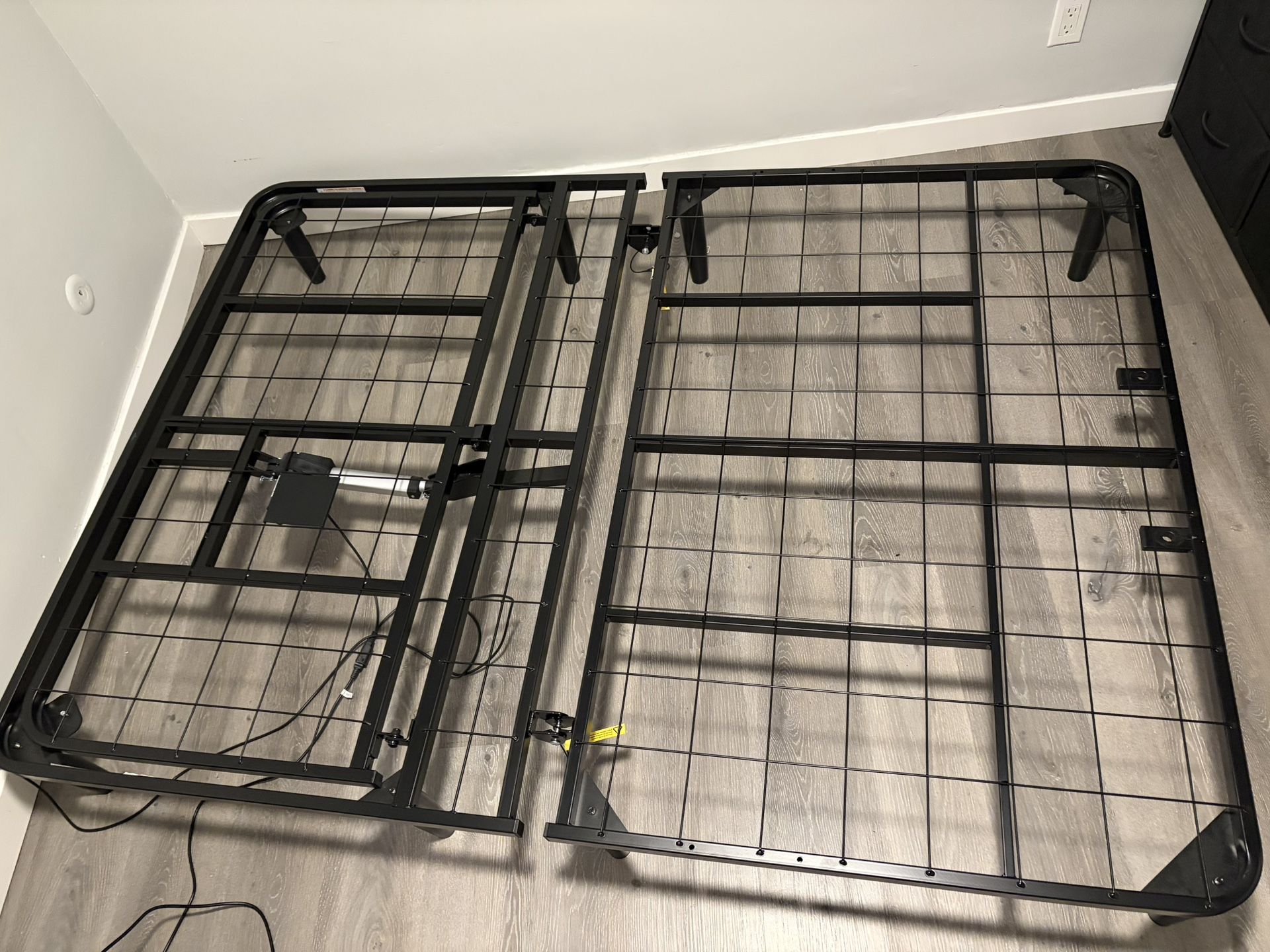 Full Size Adjustable Bed frame