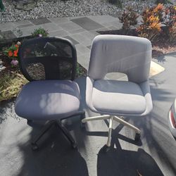 Desk Chairs 