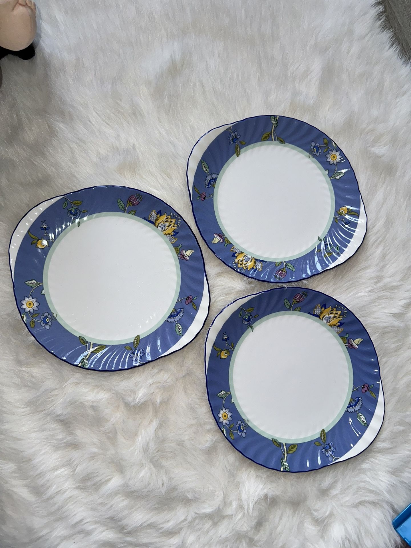 Cake EXTREMELY RARE~Vintage Plate -Minton Haddon Hall Rise Blue Eared 10.5" Wide