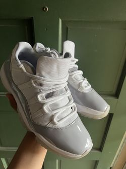 Authentic Jordan 11 grey and white no box size 12