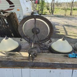 Beautiful Antique Light Fixtures 