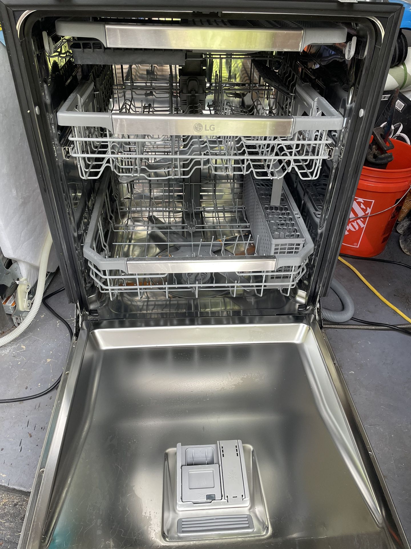 LG Thin Q Dishwasher