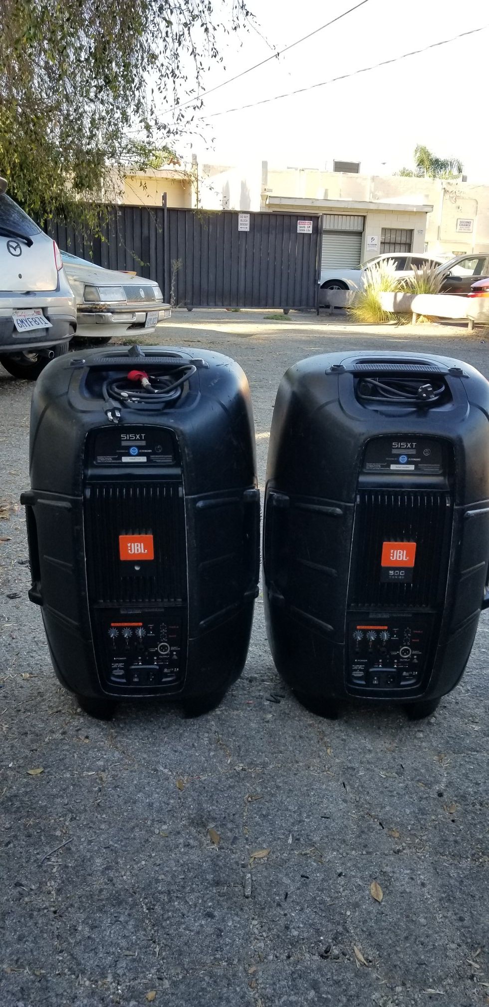 2 JBL. De 15pulgadas en buen estado están trabajando bien